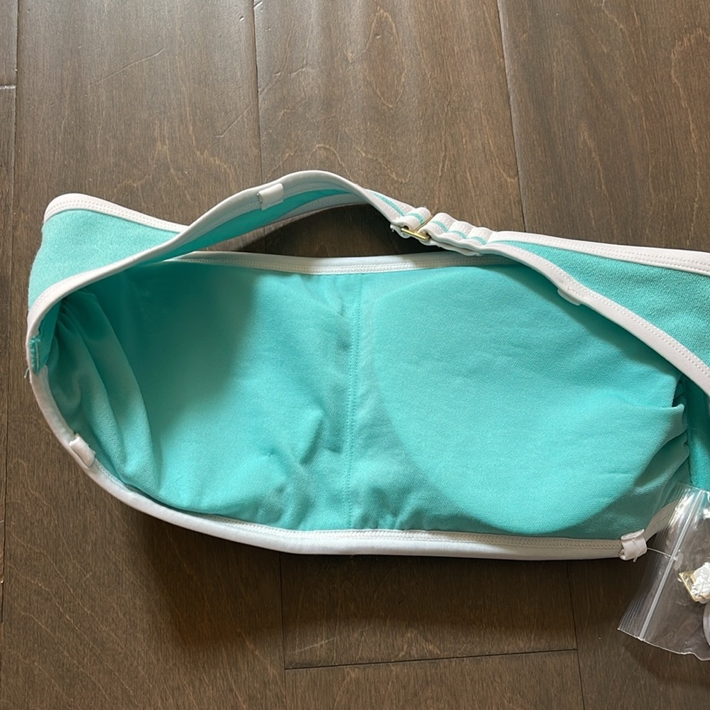 New Women Swim Top Size M - Picture 3 of 6